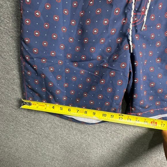 Express Men's Board Shorts L Trunks Swim Hybrid Red Blue Flowers Pockets NWT - Picture 7 of 12